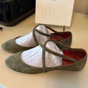 Jeffrey Campbell Ibiza Suede Ballet Flats Size 8.5